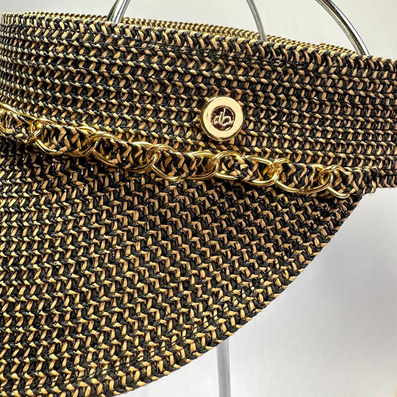 Visiera Da Spiaggia Marrone Con Dettaglio Catena Oro - immagine 3