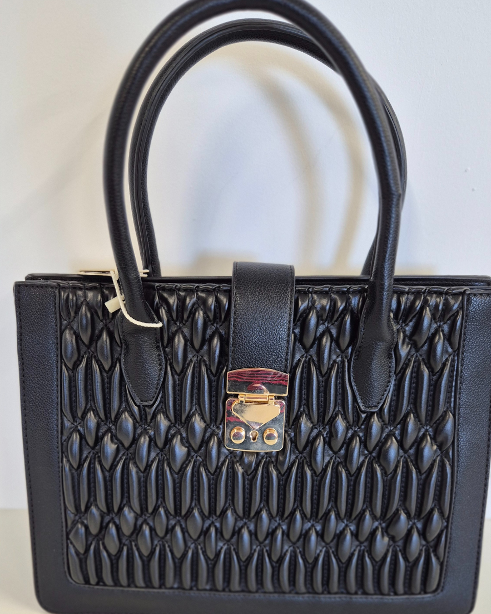 Borsa Matelassè con tracolla rimovibile Marylin col. Nero