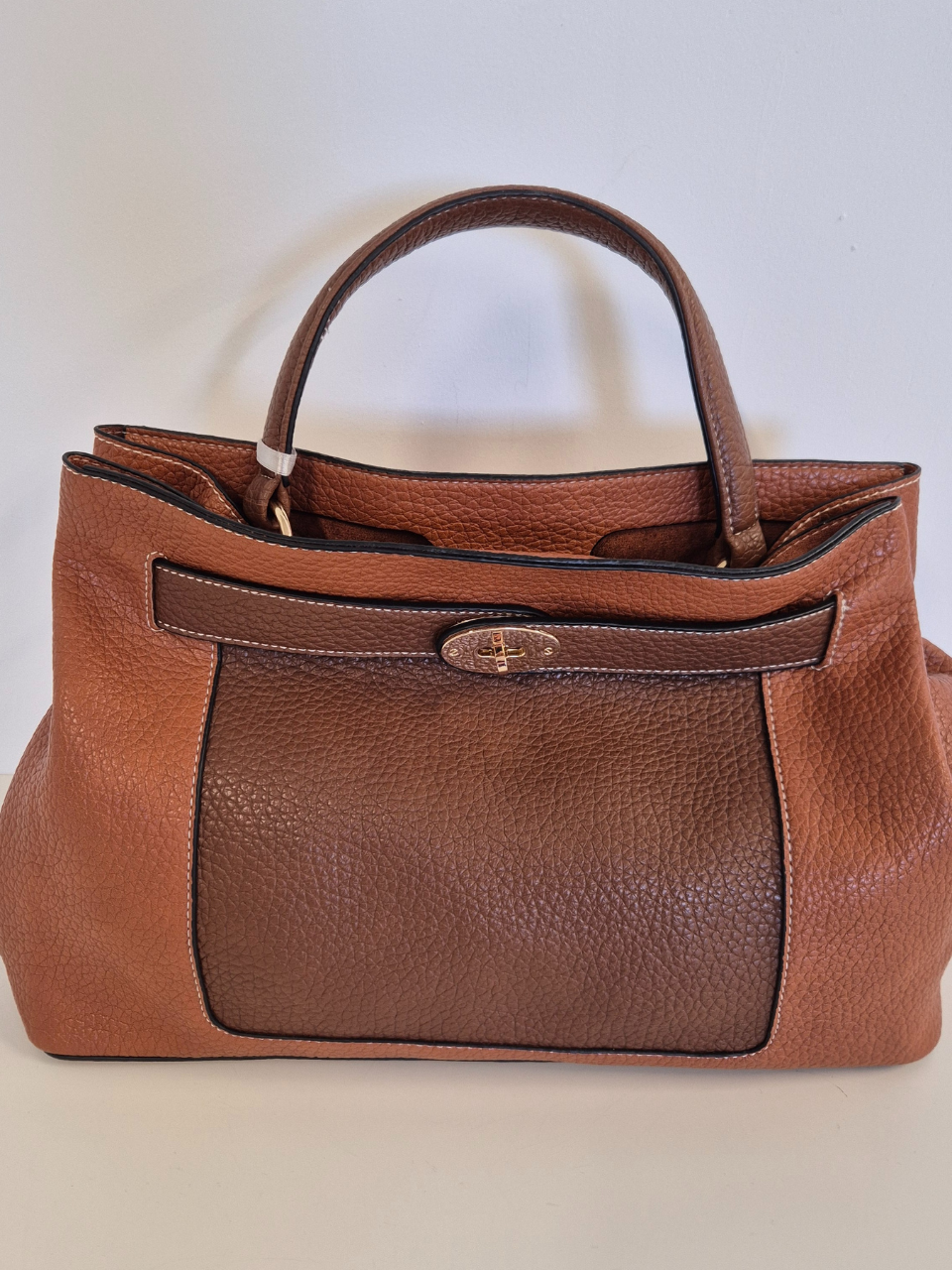 Borsa a mano e tracolla capiente Melissa col. Marrone